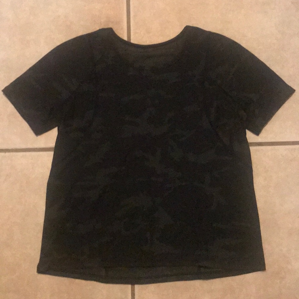 Crop top